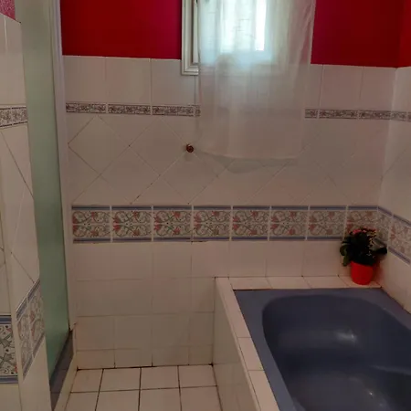 Rez De Jardin T3 Villa, Sainte-marguerite Appartement *
